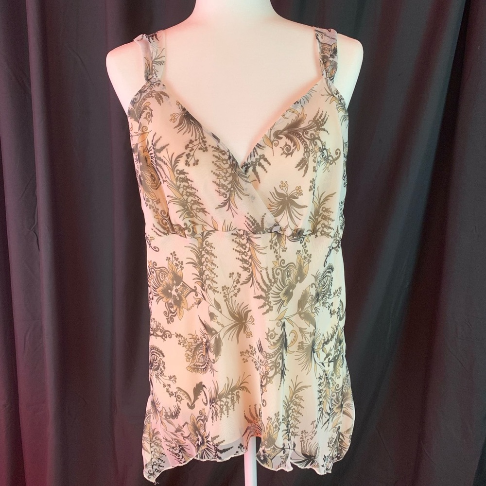 Separates cream floral sleeveless shirt size XL